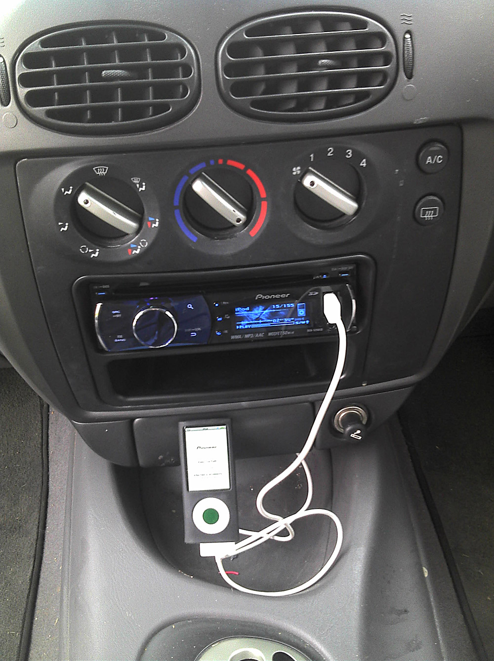 ford-au-pioneer-cd-tuner-ipod-and-dash-kit